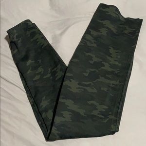 Spank green camo leggings sz XL